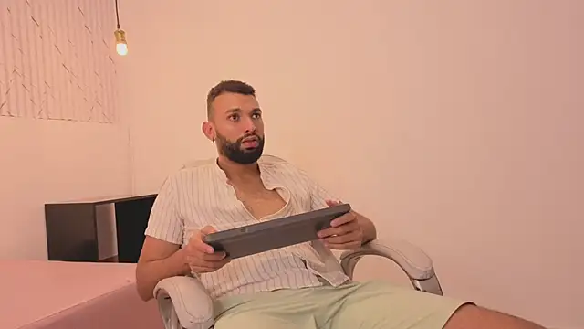 onlymen2025 online show from November 2025 07:35:01 PM