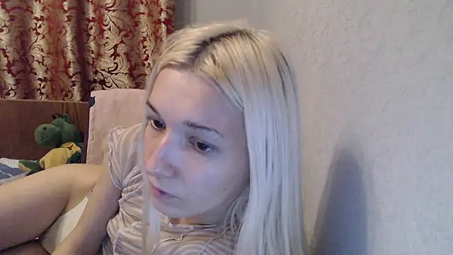 maybe doll online show from December 2025 05:29:02 PM