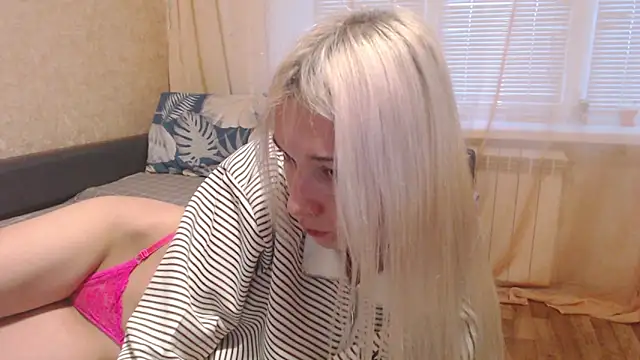 maybe doll online show from December 2025 12:53:02 PM