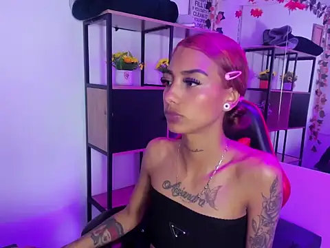 Snapshot of KarlaSlutSkinny__ chatting on December 2025 03:26:02 AM KarlaSlutSkinny online show from December 2025 03:26:02 AM