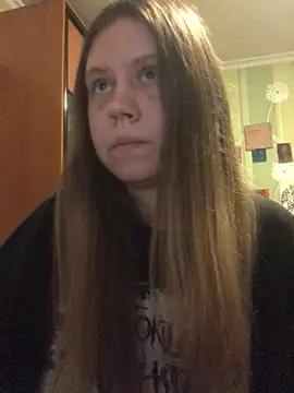 LunaVirelle online show from April 2026 06:28:01 PM