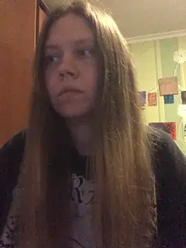 LunaVirelle online show from April 2026 08:04:01 PM