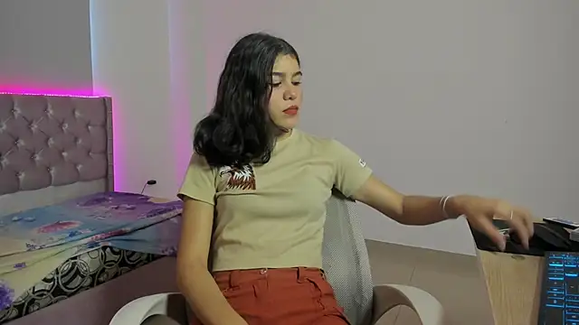 beiby glow online show from October 2025 03:04:01 PM