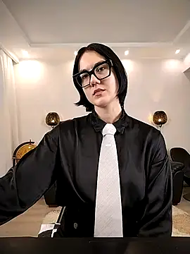 Marie Fitch online show from November 2025 03:38:01 AM