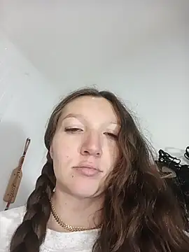 Lucy colee online show from April 2026 02:21:01 PM