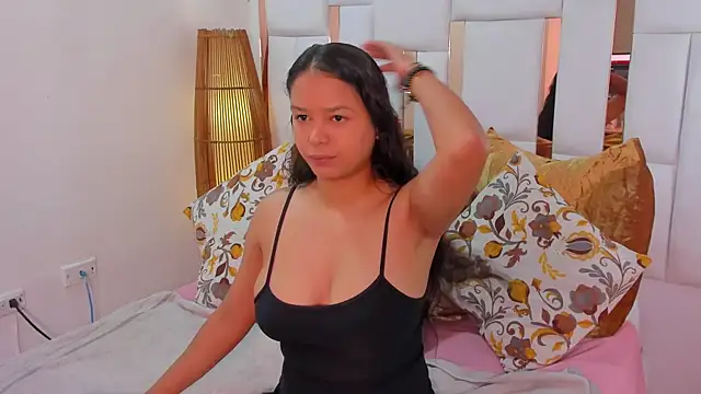 Snapshot of kaorybliss chatting on May 2026 03:37:02 AM kaorybliss online show from May 2026 03:37:02 AM