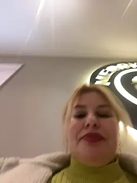 Snapshot of Passion-Blondy chatting on January 2026 12:44:02 PM Passion-Blondy online show from January 2026 12:44:02 PM