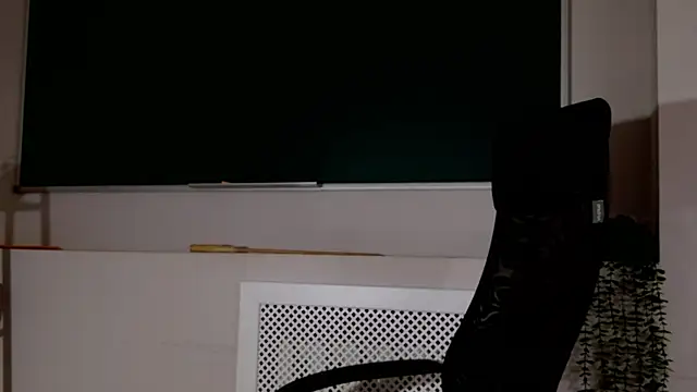 ClaireMathis online show from June 2026 03:05:01 PM
