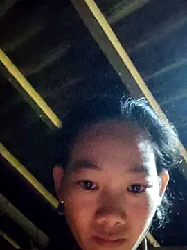 gio-thu online show from November 2025 04:02:02 AM