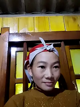 gio-thu online show from December 2025 04:20:02 AM