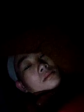 gio-thu online show from December 2025 01:32:02 AM