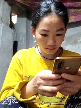 gio-thu online show from March 2026 02:27:01 AM