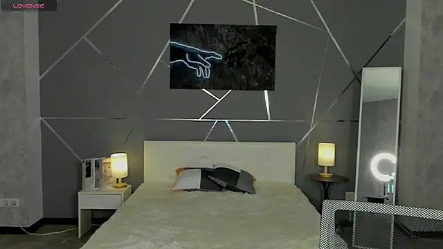 scent  of woman online show from October 2025 08:03:01 AM