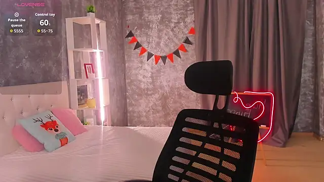 Snapshot of scent__of_woman chatting on January 2026 01:55:02 AM scent of woman online show from January 2026 01:55:02 AM