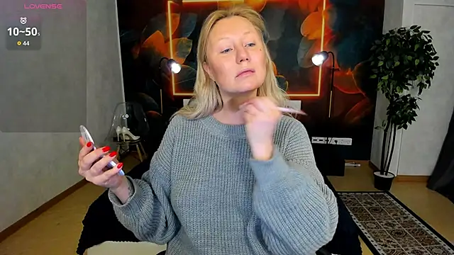 Snapshot of scent__of_woman chatting on February 2026 01:54:02 AM scent of woman online show from February 2026 01:54:02 AM