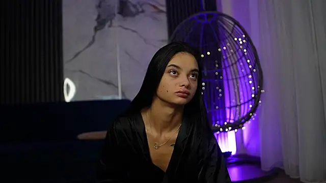 RachelRavee online show from December 2025 05:17:02 AM