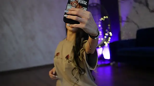 RachelRavee online show from March 2026 05:22:02 AM