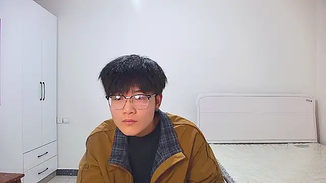 KK-cuteboy online show from May 2026 11:26:02 AM