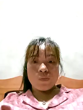 Snapshot of Alice_mu chatting on October 2025 12:06:01 PM Alice mu online show from October 2025 12:06:01 PM