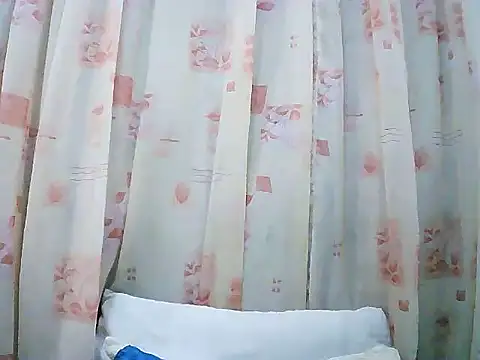 Snapshot of JuicyLipsXx1 chatting on October 2025 08:09:02 PM JuicyLipsXx1 online show from October 2025 08:09:02 PM