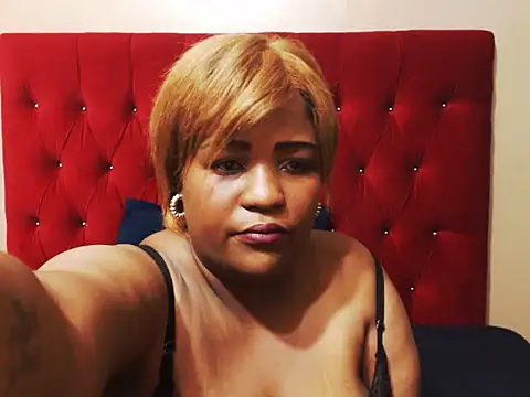 Snapshot of kinkyboobs12 chatting on October 2025 05:30:02 AM kinkyboobs12 online show from October 2025 05:30:02 AM