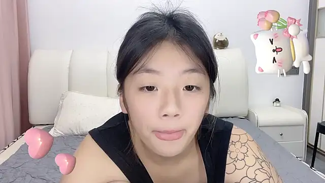 A-YY-TT online show from October 2025 10:43:02 PM