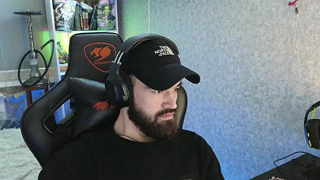 Nik Namee online show from December 2025 06:26:01 PM