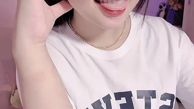 BeChinh Lee online show from June 2026 04:40:01 AM