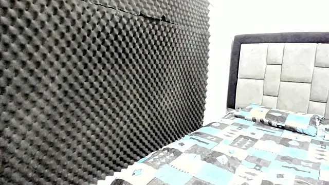 gabi-grey online show from October 2025 06:19:02 PM