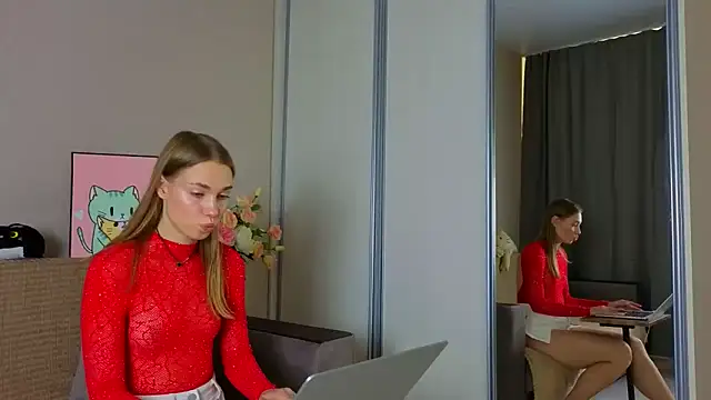 ElizaPurrr online show from October 2025 11:10:02 AM