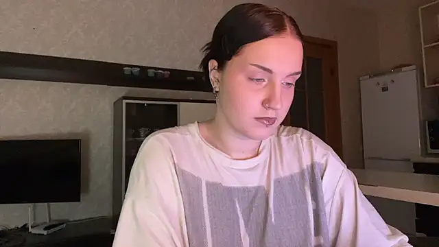 Snapshot of VelvetNote chatting on November 2025 05:45:02 PM VelvetNote online show from November 2025 05:45:02 PM