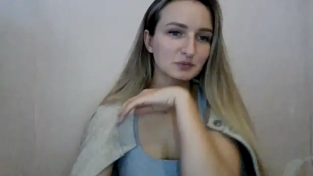 Cora Fora online show from October 2025 10:49:02 AM