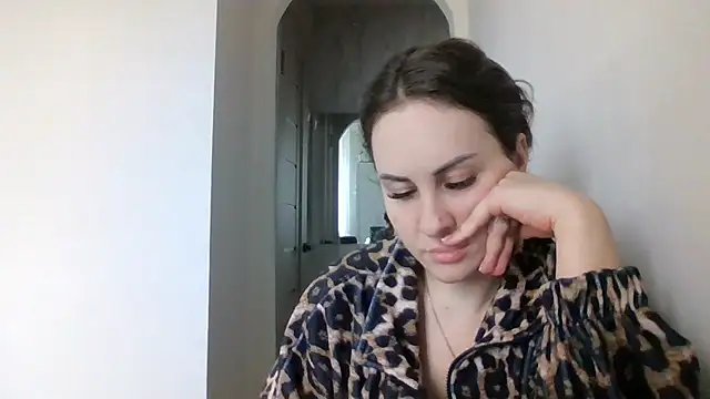 Snapshot of MeadowEyes chatting on March 2026 01:28:01 PM MeadowEyes online show from March 2026 01:28:01 PM