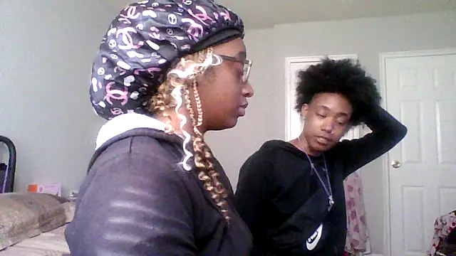 dezzidavill online show from April 2026 12:54:01 PM