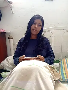 Snapshot of Adriana_20 chatting on November 2025 01:39:02 AM Adriana 20 online show from November 2025 01:39:02 AM