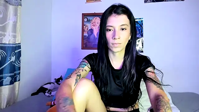 Adeline444 online show from October 2025 02:45:01 AM