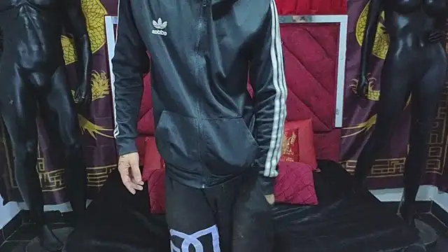 Snapshot of Pride_couple chatting on October 2025 11:20:01 PM Pride couple online show from October 2025 11:20:01 PM