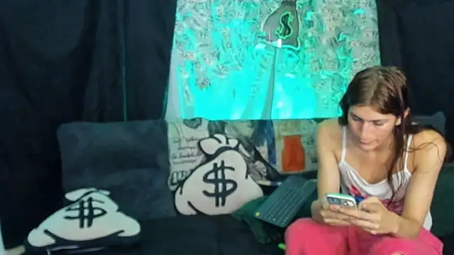 Pride couple online show from April 2026 11:41:02 AM