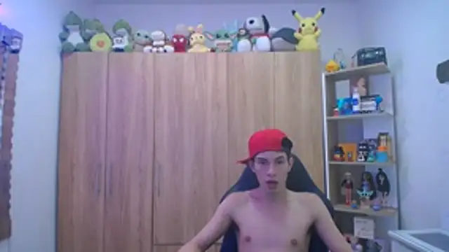 Snapshot of Pride_couple chatting on June 2026 07:41:02 PM Pride couple online show from June 2026 07:41:02 PM
