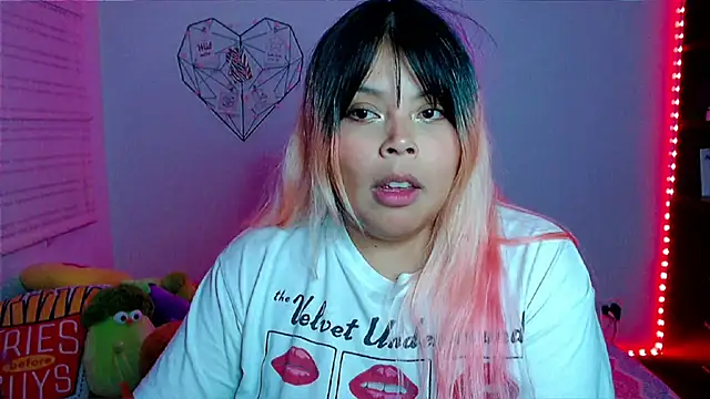 EllieMoonX online show from February 2026 02:53:01 AM