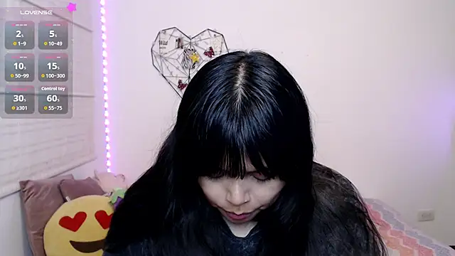 EllieMoonX online show from May 2026 12:16:02 AM