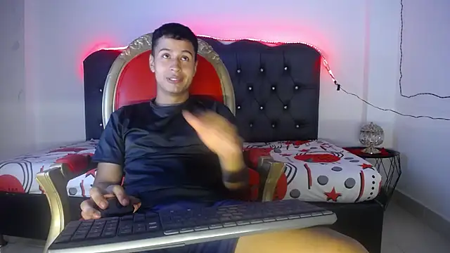 Bastian Joness online show from October 2025 04:04:02 AM