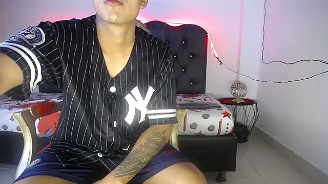 Bastian Joness online show from October 2025 04:24:02 AM