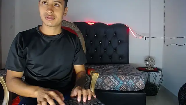 Bastian Joness online show from October 2025 03:51:01 AM