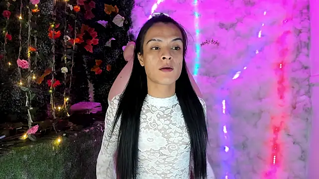 ZAMMIRA online show from December 2025 06:18:01 AM