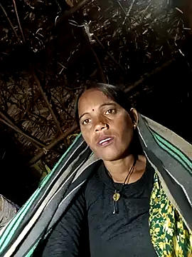 Cutsedi3 online show from November 2025 10:10:02 PM