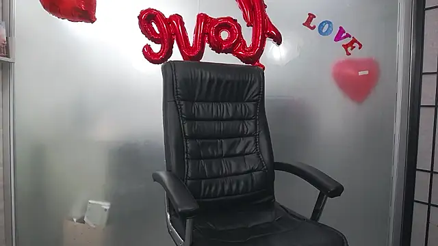 YaraXCox online show from February 2026 03:47:02 AM