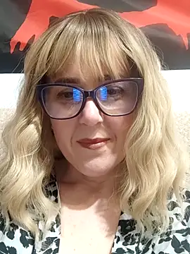 Amelialove42 online show from April 2026 07:58:01 PM