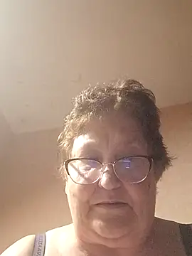 Katherine735 online show from May 2026 11:57:01 PM