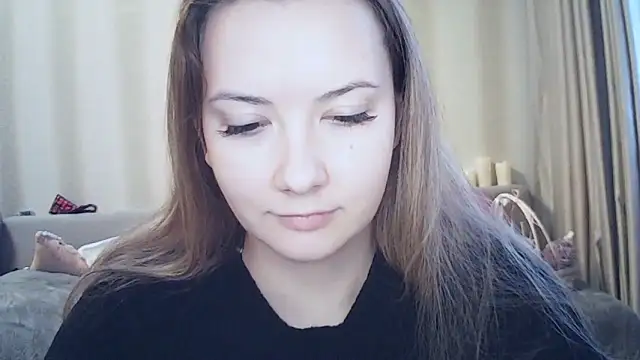 Snapshot of MoodieMira chatting on February 2026 02:10:01 PM MoodieMira online show from February 2026 02:10:01 PM